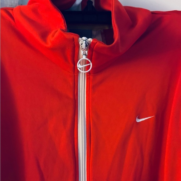 Nike Orange Jacket with White Zipper - Picture 4 of 9